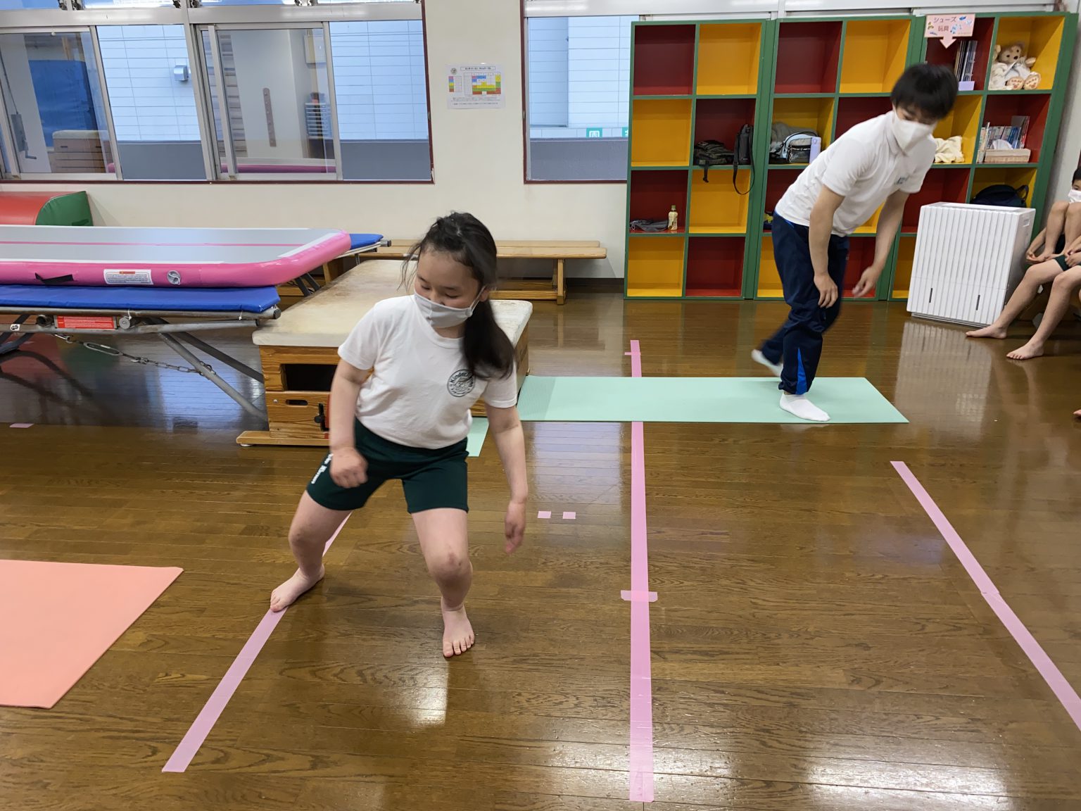 体力測定(立ち幅跳び・反復横跳び) 子どもの可能性を引き出す運動・体操教室キンダート―ネン 岡山校